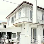 Lisà 2*