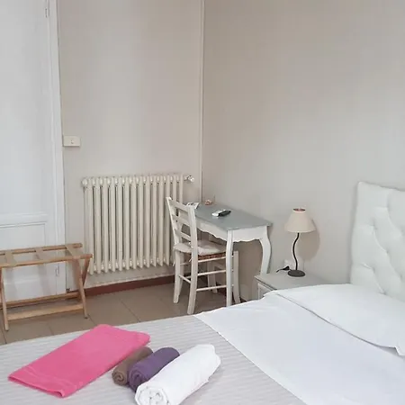 Lisà Hotel 2*