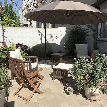 Lisà Hotel 2*